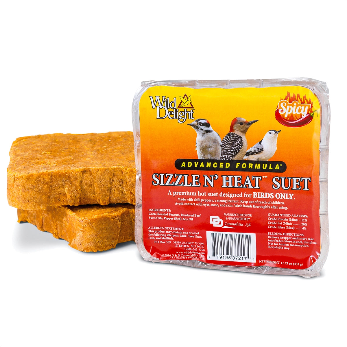 Wild Delight Sizzle N' Heat Suet Cakes: two spicy suet blocks in retail packaging with songbirds depicted, designed to attract birds and repel squirrels.