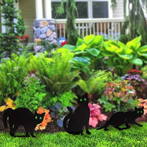 Garden Scare Cats with Reflective Eyes, Set of 4